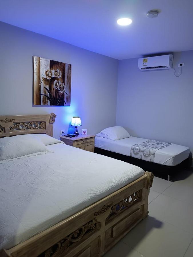 Hotel Prado 53 バランキージャ エクステリア 写真