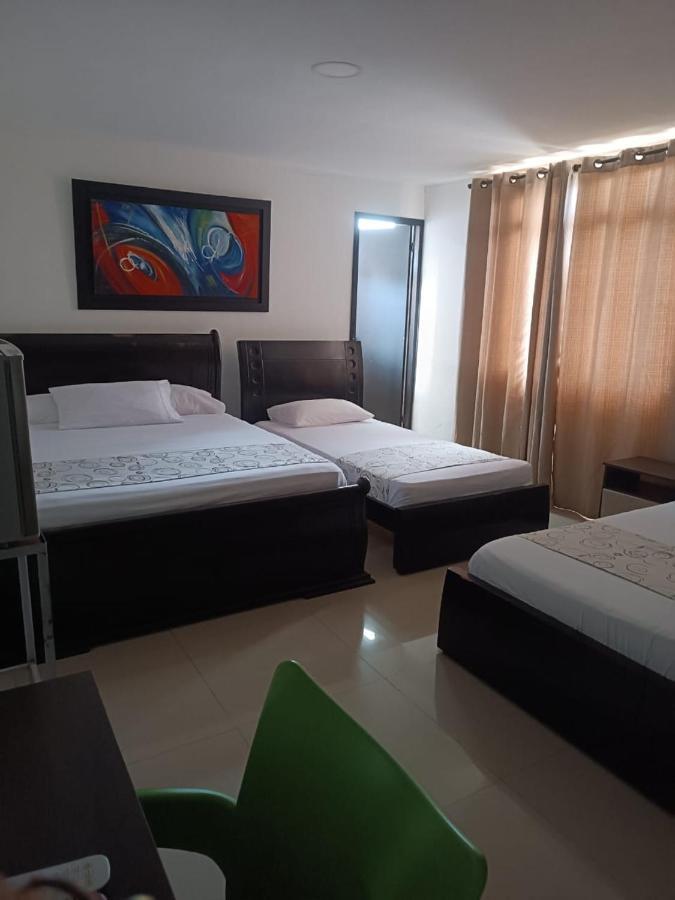 Hotel Prado 53 バランキージャ エクステリア 写真