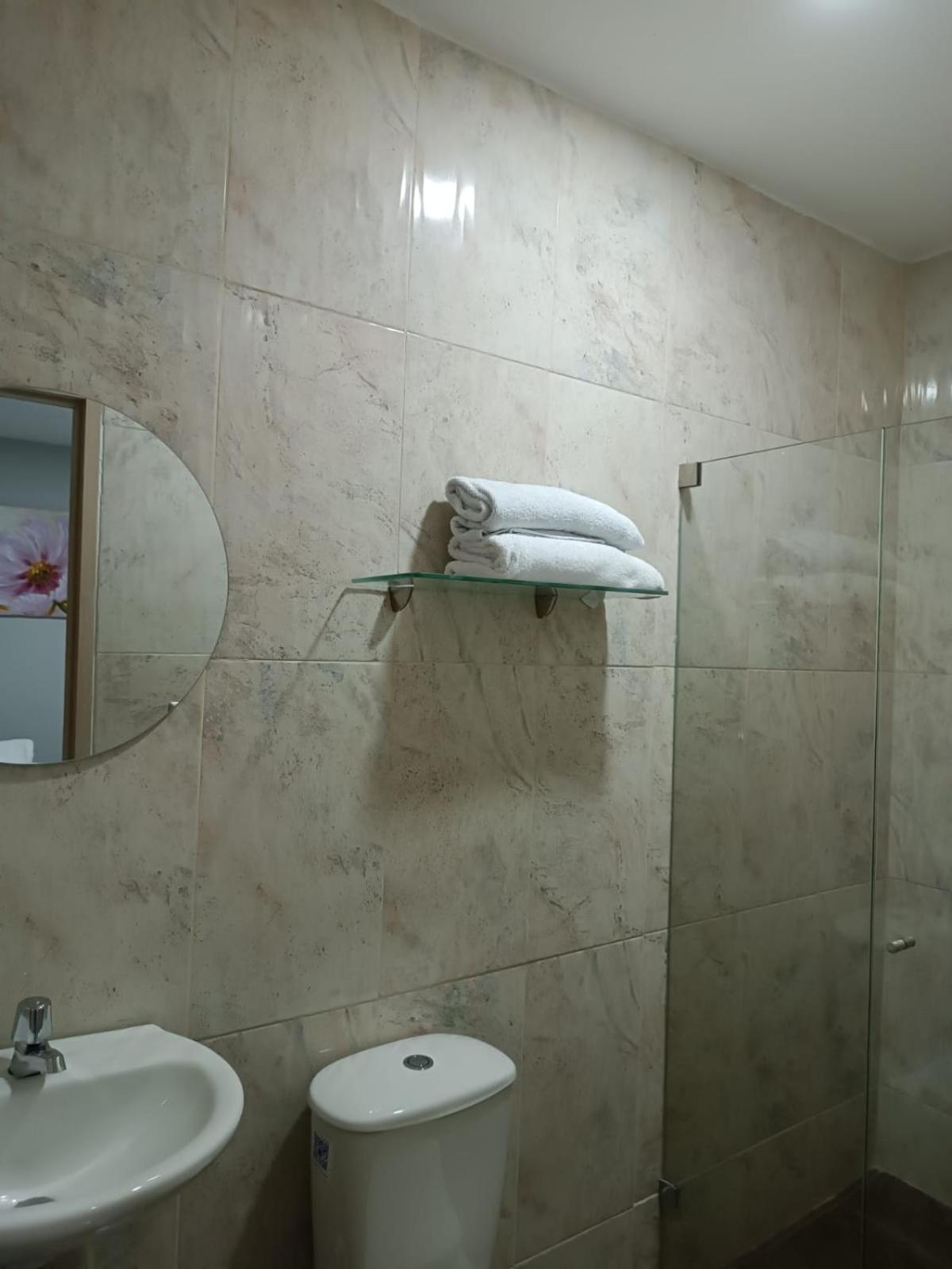Hotel Prado 53 バランキージャ エクステリア 写真