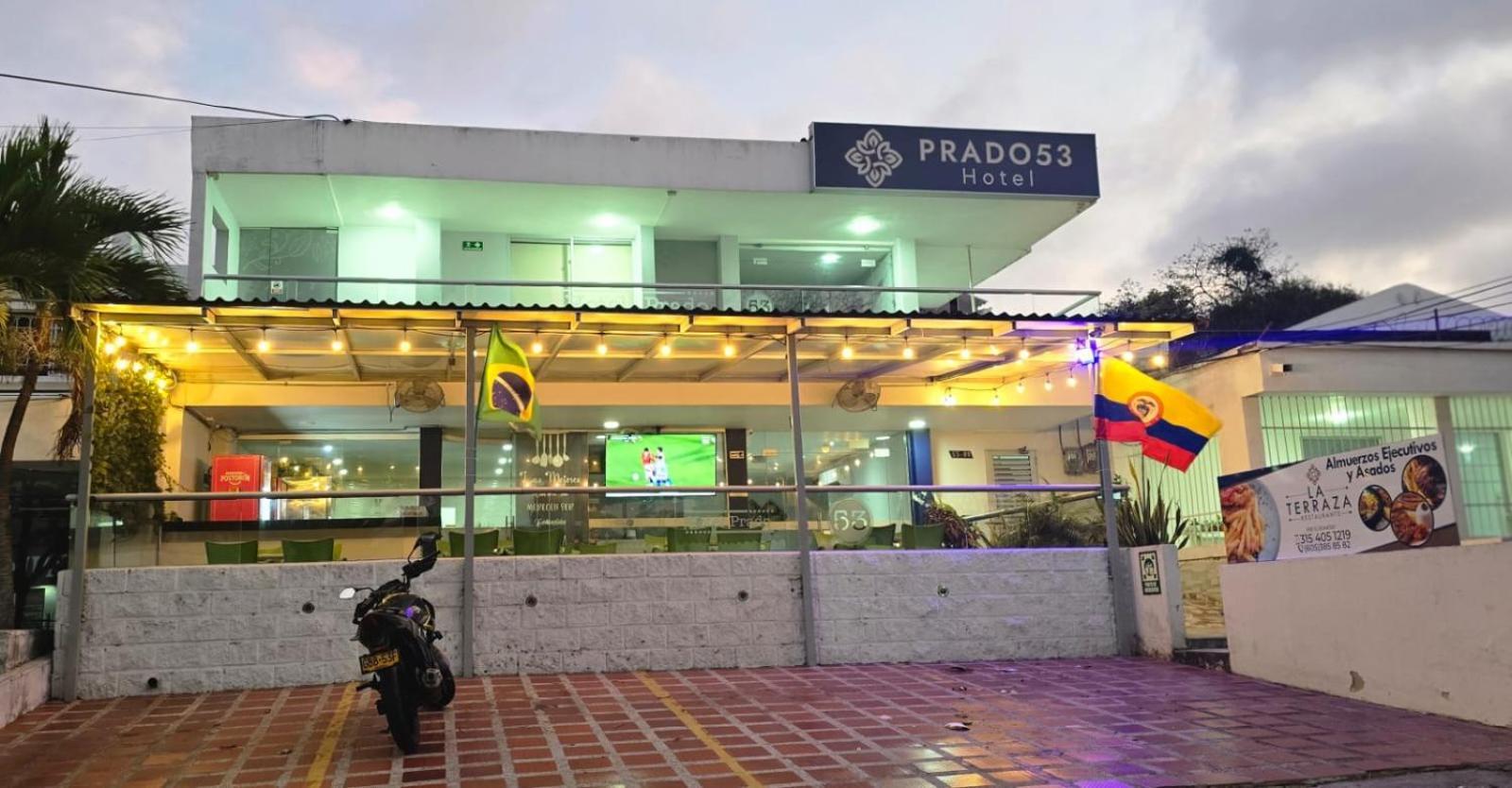 Hotel Prado 53 バランキージャ エクステリア 写真